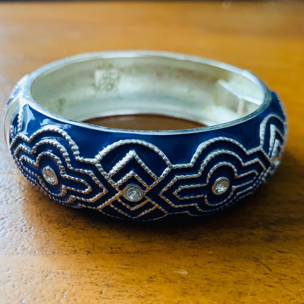 TOMMY BAHAMA bangle bracelet